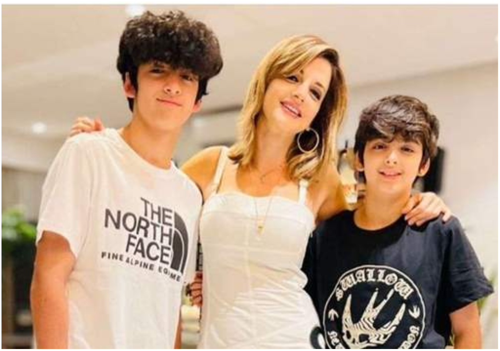 Sussane with his Sons